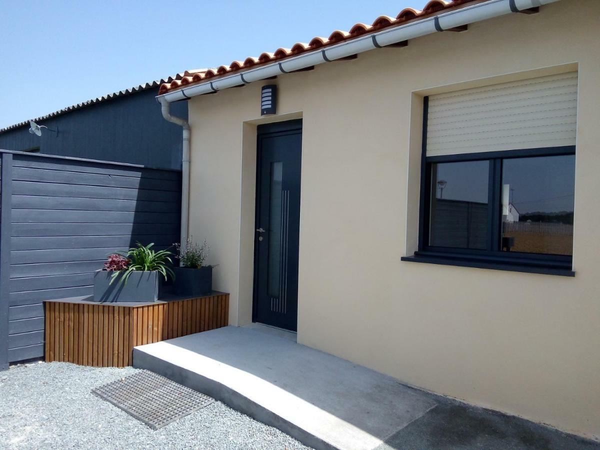 Au Refuge Des Farfas Apartment